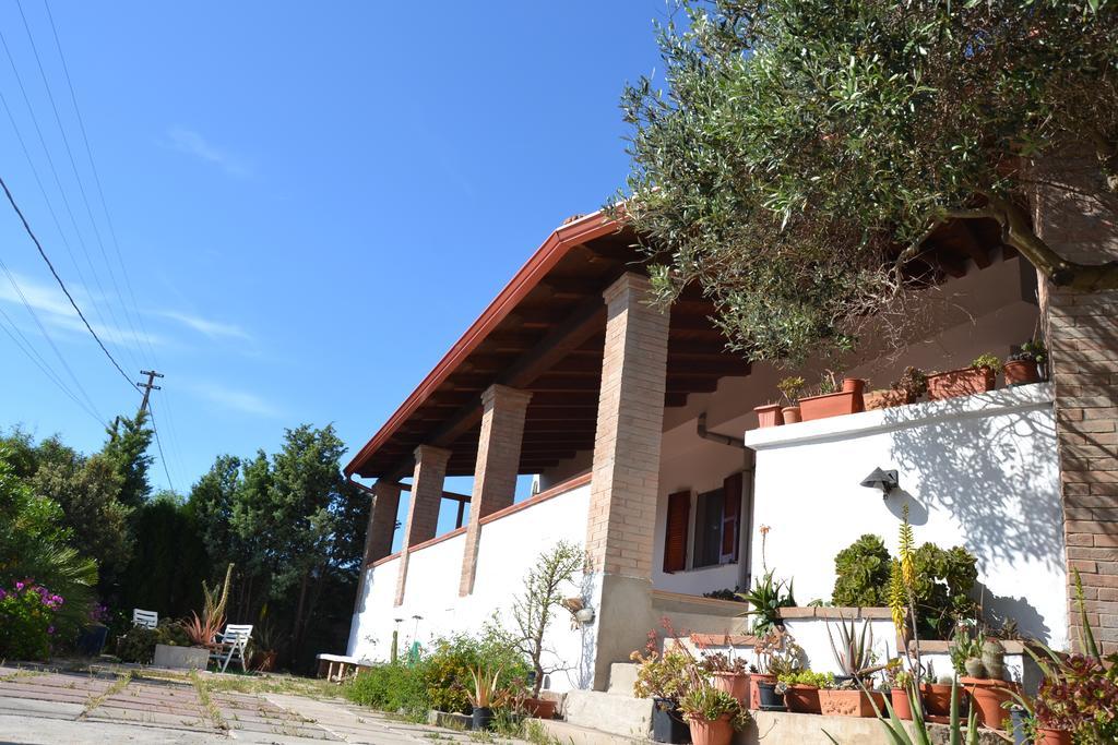 Mi Casa Es Tu Casa 79 Bed & Breakfast Portoscuso Exterior foto