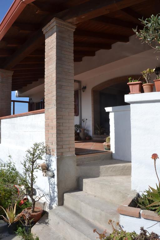Mi Casa Es Tu Casa 79 Bed & Breakfast Portoscuso Exterior foto